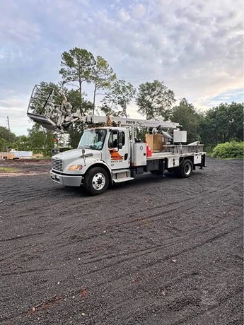 2006 WILKIE 65XRB MOUNTED ON 2020 FREIGHTLINER BUSINESS CLASS M2 106