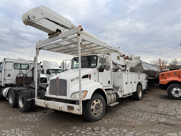 2013 ALTEC AA755 MOUNTED ON 2013 KENWORTH T370