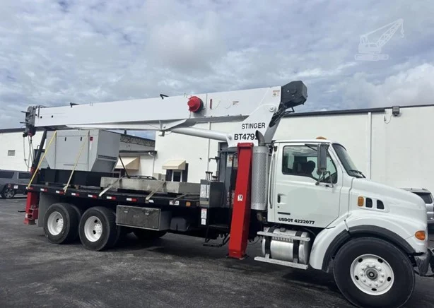 2007 Terex BT4792 MOUNTED ON 2007 STERLING L9500