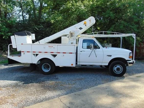 1995 VERSALIFT ET32LE MOUNTED ON 1995 FORD F450 SD
