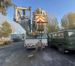 2011 TADANO TG 1000E