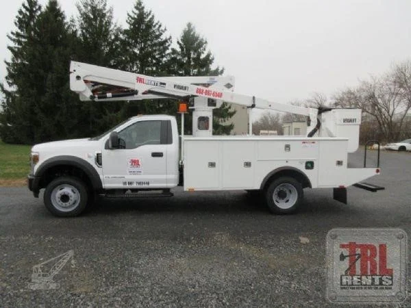 2019 VERSALIFT SST40EIH MOUNTED ON 2019 FORD F550