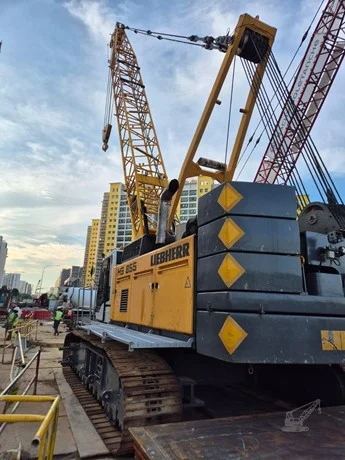 2011 LIEBHERR HS855HD