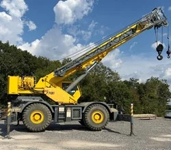 2016 Grove RT770E