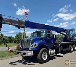 2012 NATIONAL 13110A MOUNTED ON 2013 INTERNATIONAL WORKSTAR 7500