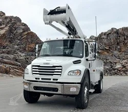 2027 Versalift VST6000MHI MOUNTED ON FREIGHTLINER BUSINESS CLASS M2 106
