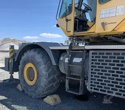 2008 Grove RT880E