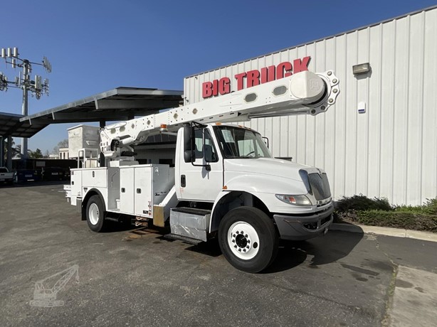 2018 ALTEC AM55 MOUNTED ON 2018 INTERNATIONAL DURASTAR 4300