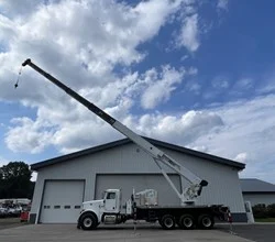 2013 ALTEC AC38-127S-EJ MOUNTED ON 2013 PETERBILT 365