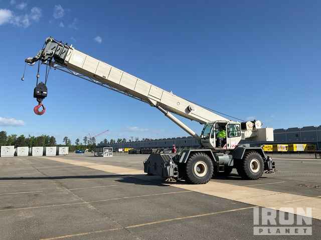 2004 Terex RT775
