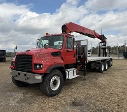 2014 IMT 24562 MOUNTED ON 2014 FREIGHTLINER 114SD