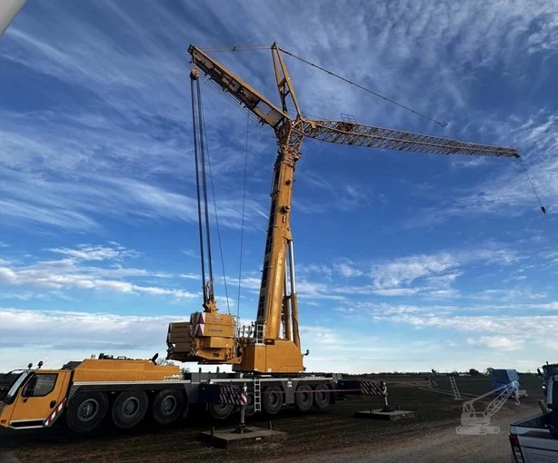2017 LIEBHERR LTM1450-8.1