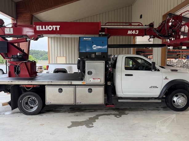 2021 Elliott M43R MOUNTED ON 2021 DODGE RAM 5500HD