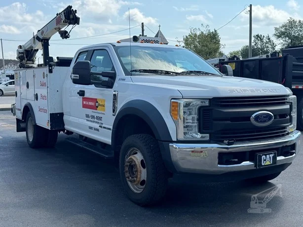 2017 IMT 2020 MOUNTED ON 2017 FORD F550