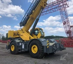 2016 GROVE RT765E-2