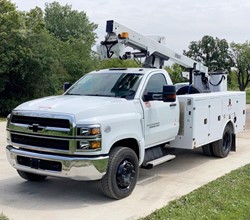 2024 VERSALIFT SST36NE MOUNTED ON 2023 CHEVROLET 6500