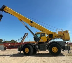 2013 Grove RT880E