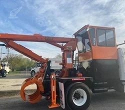 2018 Petersen IND LIGHTNING LOADER RS3 MOUNTED ON 2018 FREIGHTLINER BUSINESS CLASS M2 106
