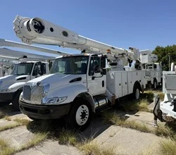2014 ALTEC AM55 MOUNTED ON 2013 INTERNATIONAL DURASTAR 4300