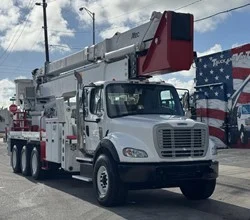 2015 Altec AH125 MOUNTED ON 2015 FREIGHTLINER BUSINESS CLASS M2 112