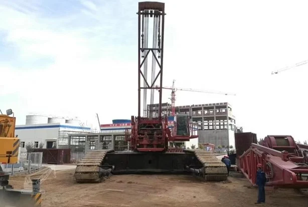 2005 MANITOWOC 18000