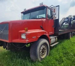 1999 Effer 335/6S MOUNTED ON 1999 VOLVO WG64