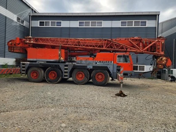1998 LIEBHERR LTM1090-2