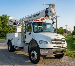 2026 TEREX COMMANDER 4047 MOUNTED ON 2026 FREIGHTLINER BUSINESS CLASS M2 106