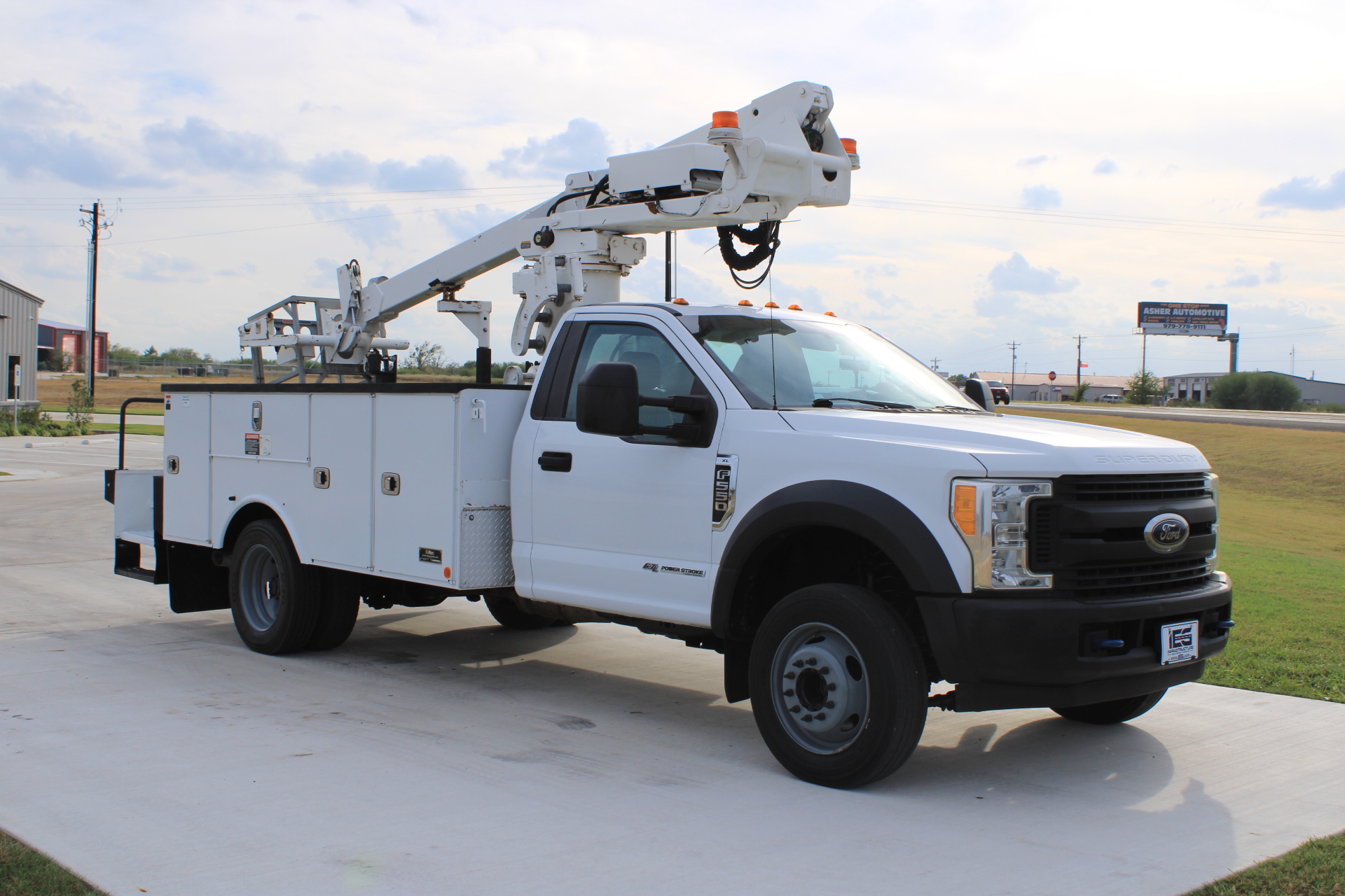 2017 Altec AT235P