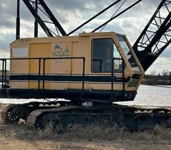 1983 AMERICAN 5300