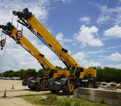 2021 Grove RT765E-2