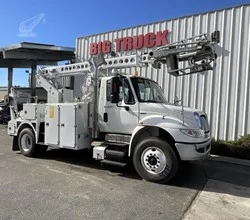 2011 Altec AT40C MOUNTED ON 2011 INTERNATIONAL DURASTAR 4300