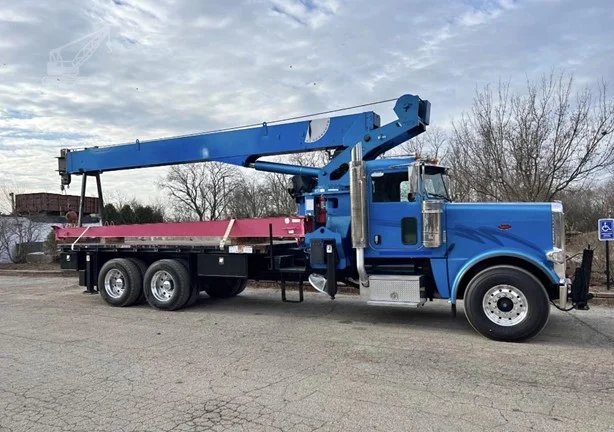 2008 NATIONAL 1300H MOUNTED ON 2008 PETERBILT 388