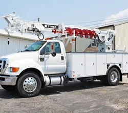 2015 Terex COMMANDER 4047 MOUNTED ON 2015 FORD F750 SD