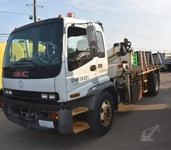2005 National N50 MOUNTED ON 2005 GMC T8500