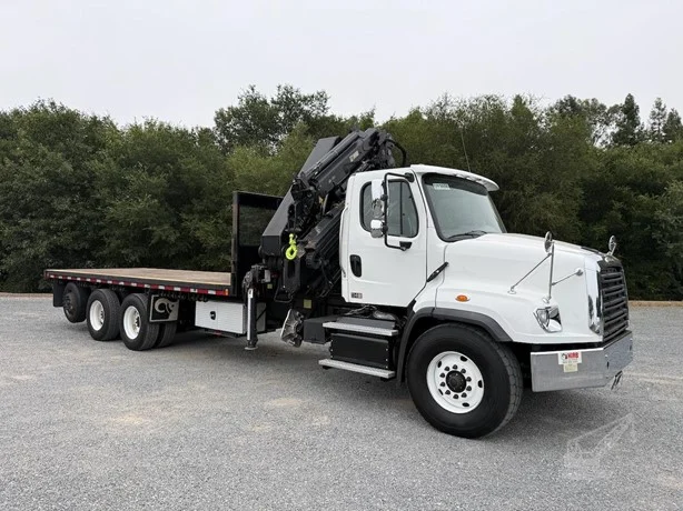 2015 HIAB XS322E-5 HIPRO MOUNTED ON 2016 FREIGHTLINER 114SD