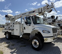 2014 Terex COMMANDER 4047 MOUNTED ON 2014 FREIGHTLINER BUSINESS CLASS M2 106