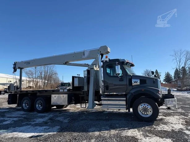 2026 NATIONAL 690E2 MOUNTED ON 2026 MACK B47