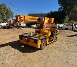 2009 Broderson IC35-2D