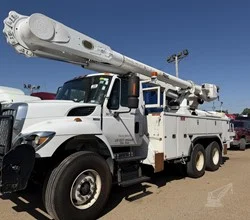 2014 ALTEC AM55 MOUNTED ON 2014 INTERNATIONAL WORKSTAR 7400