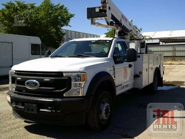 2021 VERSALIFT SST40EIH MOUNTED ON 2021 FORD F550