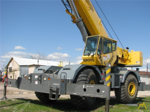 2007 Grove RT700E