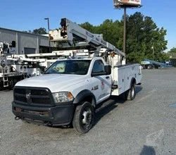2016 Versalift SST40EIH MOUNTED ON 2016 DODGE RAM 5500