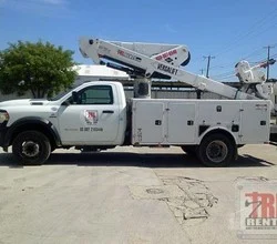 2020 VERSALIFT VST40MHI MOUNTED ON 2020 RAM 5500 HD