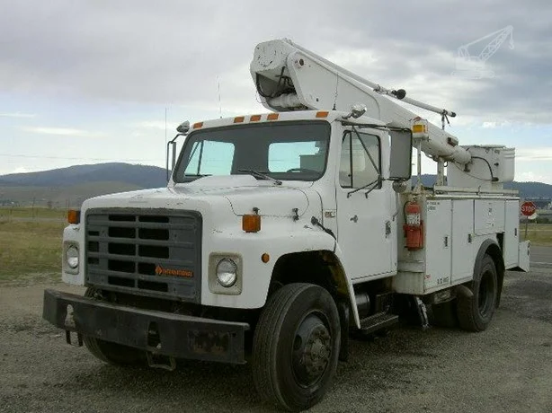 1989 HI RANGER TL37P MOUNTED ON 1989 INTERNATIONAL S1900