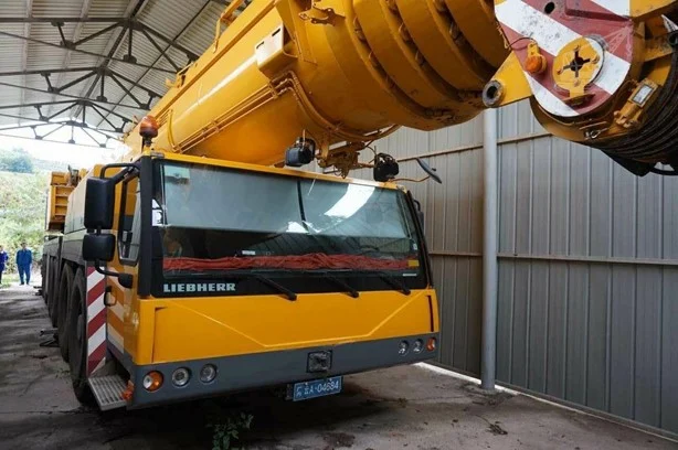 2008 LIEBHERR LTM1300-6.1