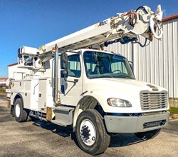 2018 Altec DC47TR MOUNTED ON 2018 FREIGHTLINER BUSINESS CLASS M2 106
