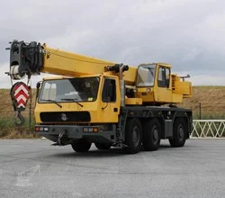 2005 GROVE GMK3050