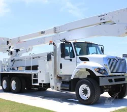 2015 ALTEC A77TE93 MOUNTED ON 2015 INTERNATIONAL WORKSTAR 7400