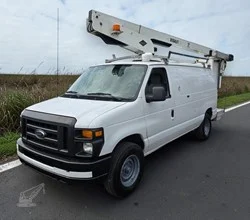 2011 Versalift VAN TEL29N MOUNTED ON 2011 FORD E350